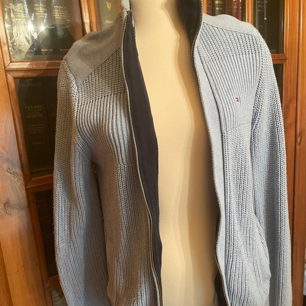TOMMY HILFIGER SWEATER BUNDLE